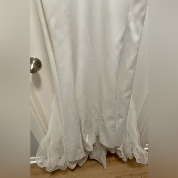 Galia Lahav Angelina Wedding Dress Size 4 and Reem Acra Cathedral Veil *READ* - Picture 14 of 17